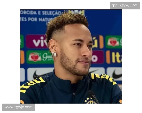 聚焦全球足球超级球星揭秘他们的传奇故事与成就 聚焦全球足球超级球星揭秘他们的传奇故事与成就