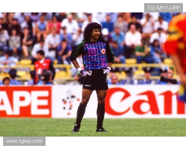 足球巨星三角裤代言引热议,运动与时尚完美结合助力品牌形象升级 足球巨星三角裤代言引热议,运动与时尚完美结合助力品牌形象升级