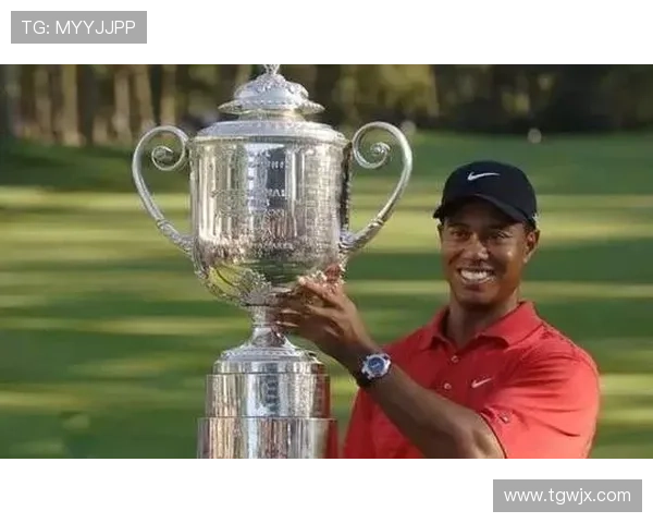 足球球星宠物狗大揭秘:他们的毛茸茸伙伴们背后的故事 足球球星宠物狗大揭秘:他们的毛茸茸伙伴们背后的故事